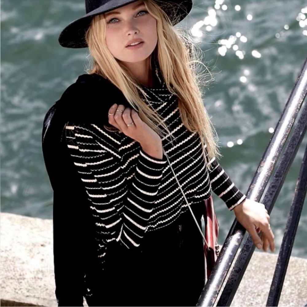Free People We The Free Kristina Striped Drippy Thermal Knit Cowl Neck Top Sz M